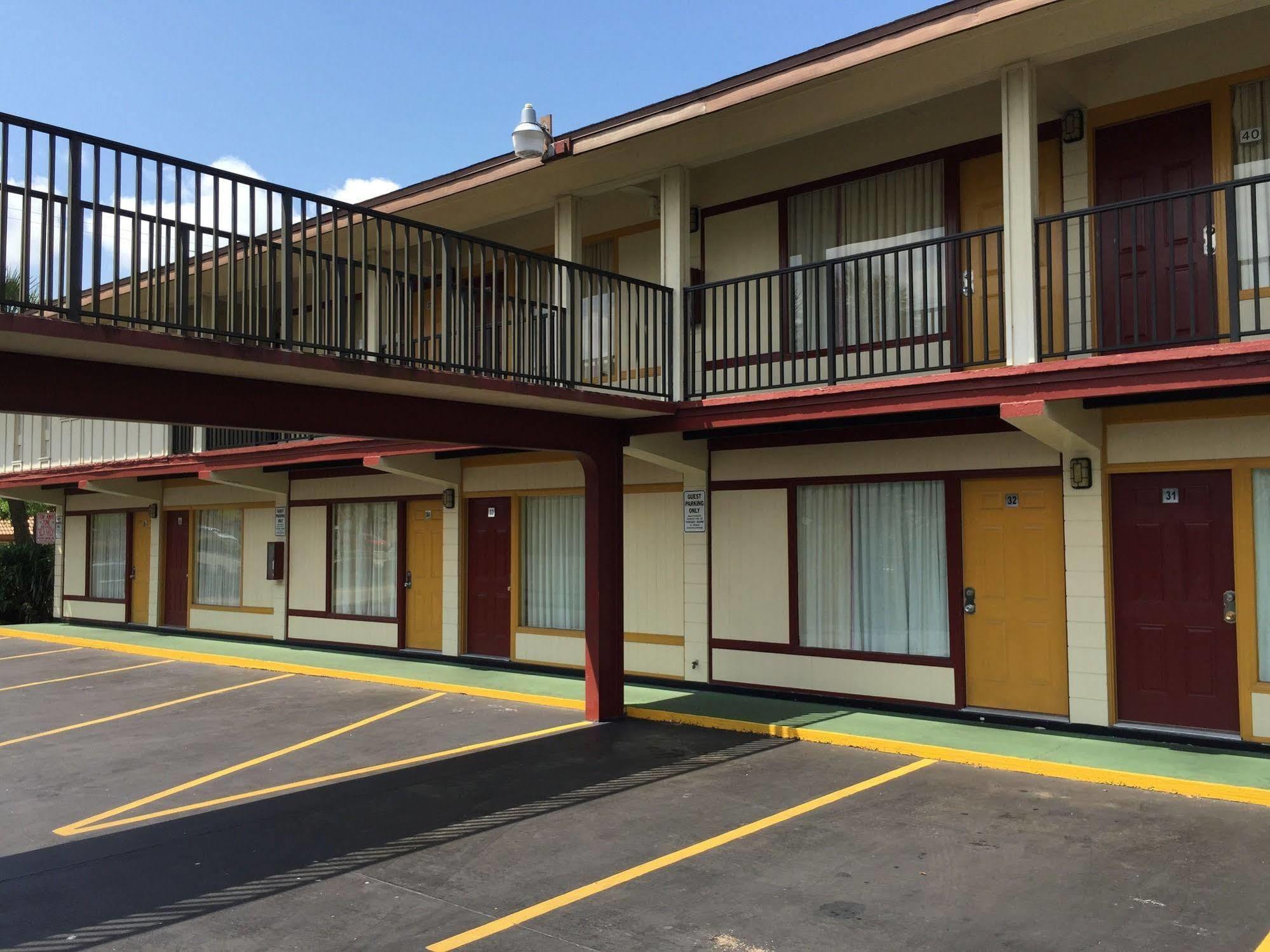 Budget Inn Of Winter Haven Exterior photo